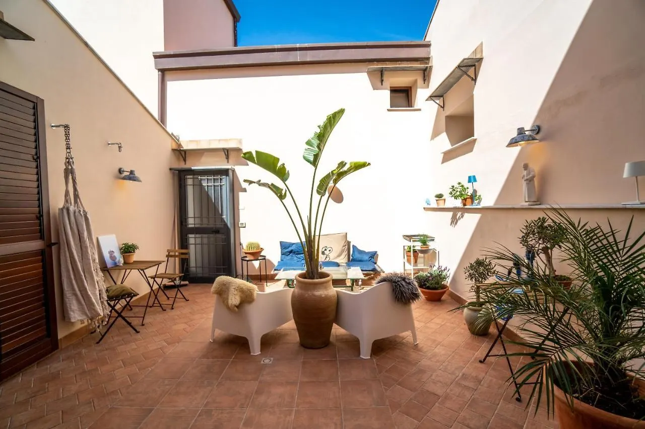 Solemar Sicilia - Palazzo Vetrano Apartamento Palermo 0*,  Itália